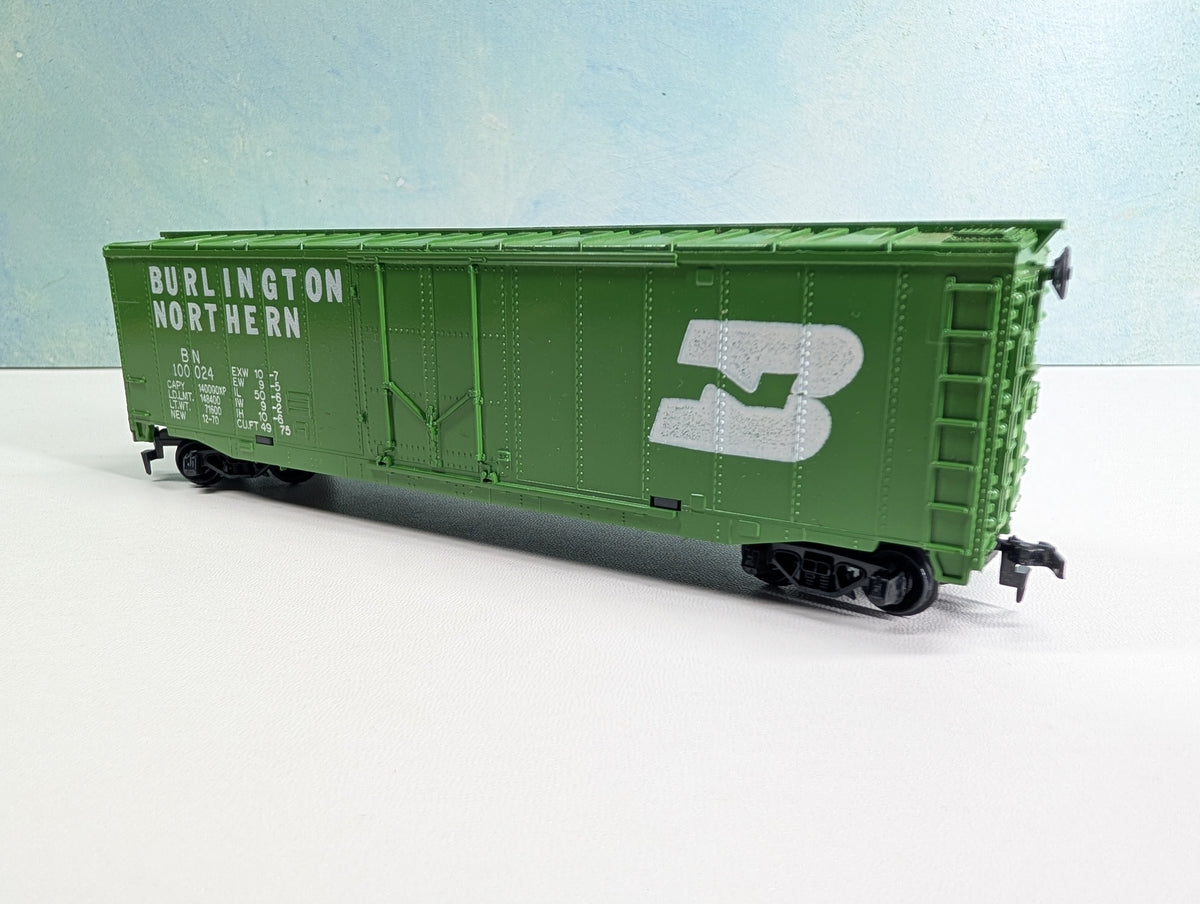 USED Tyco HO Scale 50' Box Car Burlington Northern BN #100024