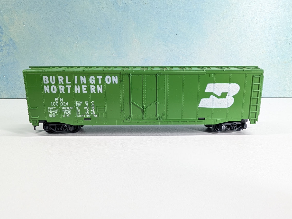 USED Tyco HO Scale 50' Box Car Burlington Northern BN #100024