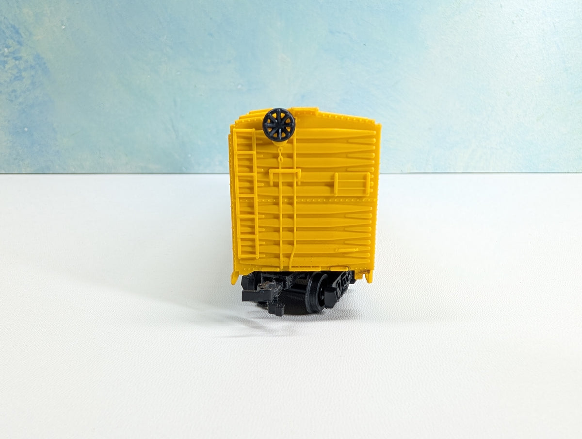 USED Bachmann HO Scale 50' Box Car Milwaukee Road MILW #56500