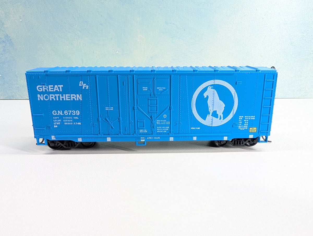 USED Athearn HO Scale 40' Grain Loading Box Car Great Northern GN #6739