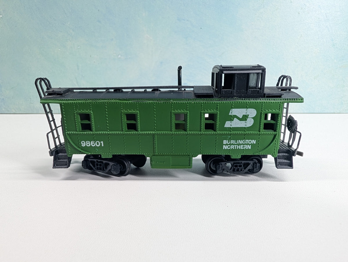 USED Lionel HO Scale Caboose Burlington Northern #98601