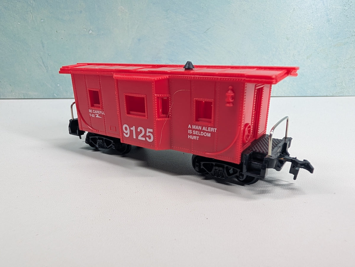 USED Model Power HO Scale Red Safety Bay Window Caboose #9125
