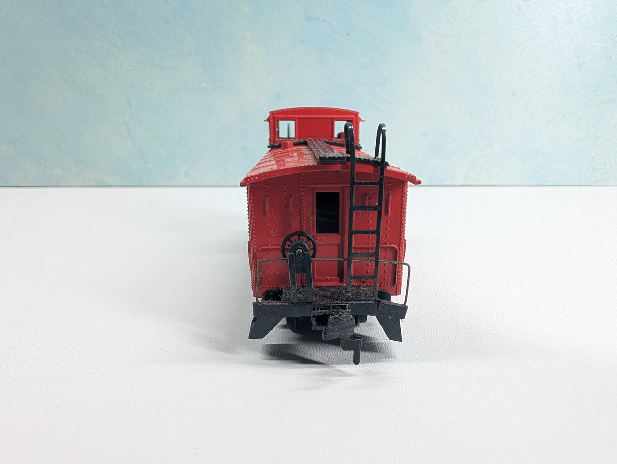 USED Athearn HO Scale Caboose New Haven #717