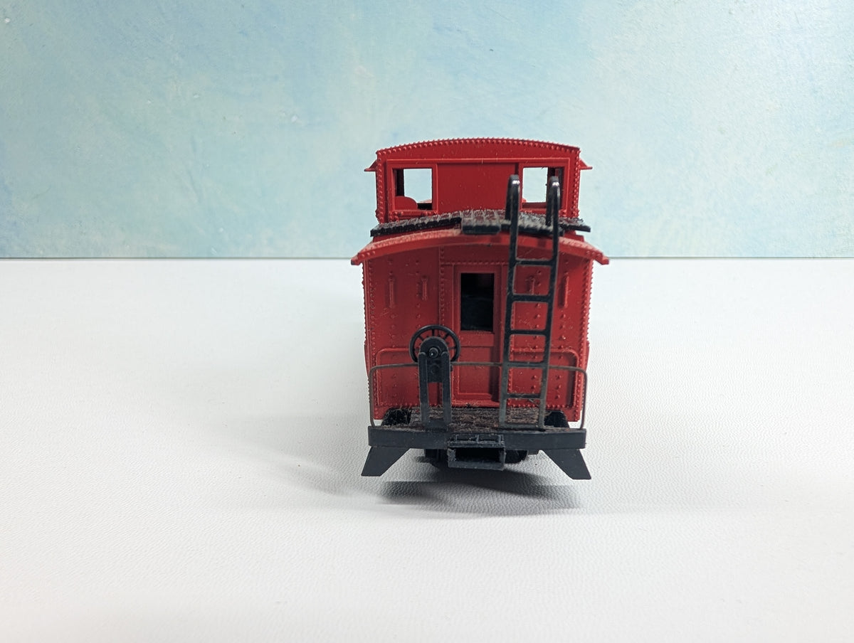 USED Athearn HO Scale Caboose New Haven #717
