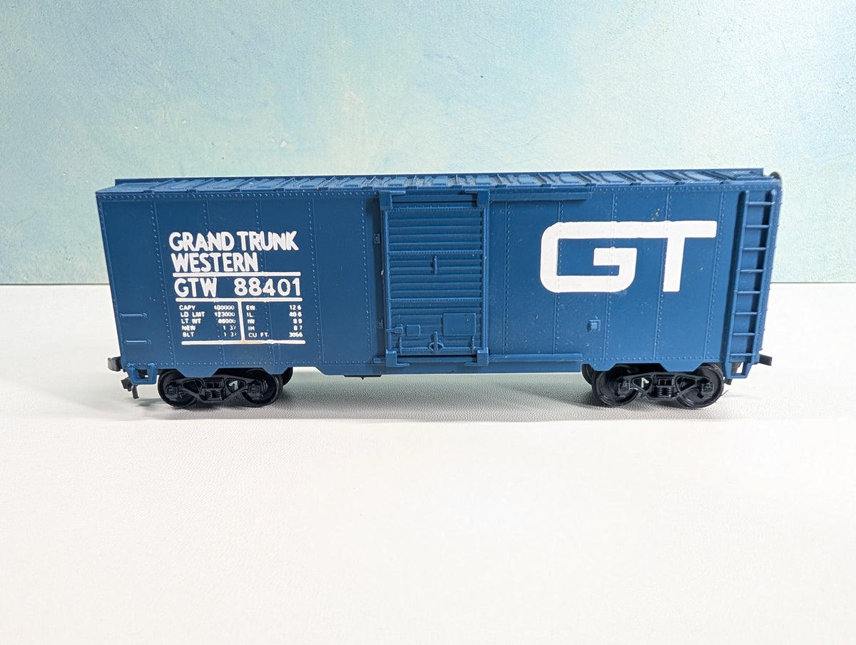 USED Lionel HO Scale 40' Box Car Grand Trunk Western GTW #88401