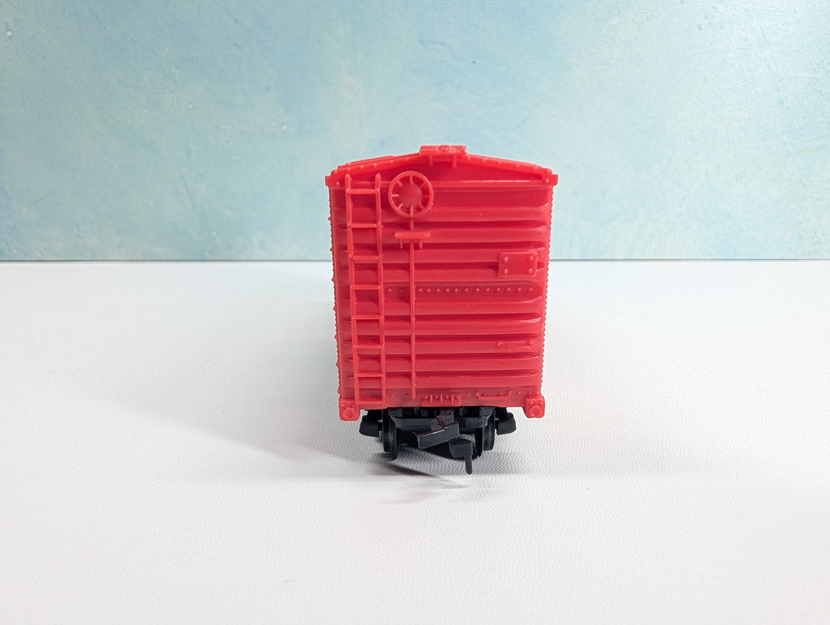 USED HO Scale 40' Box Car Baby Ruth