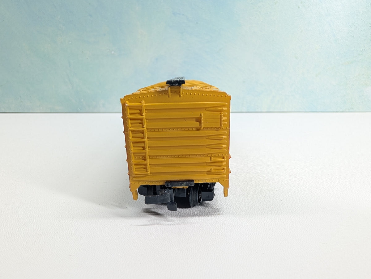 USED AHM HO Scale 40' Wooden Reefer Box Car Supreme Salad Wafers MBIX #3905