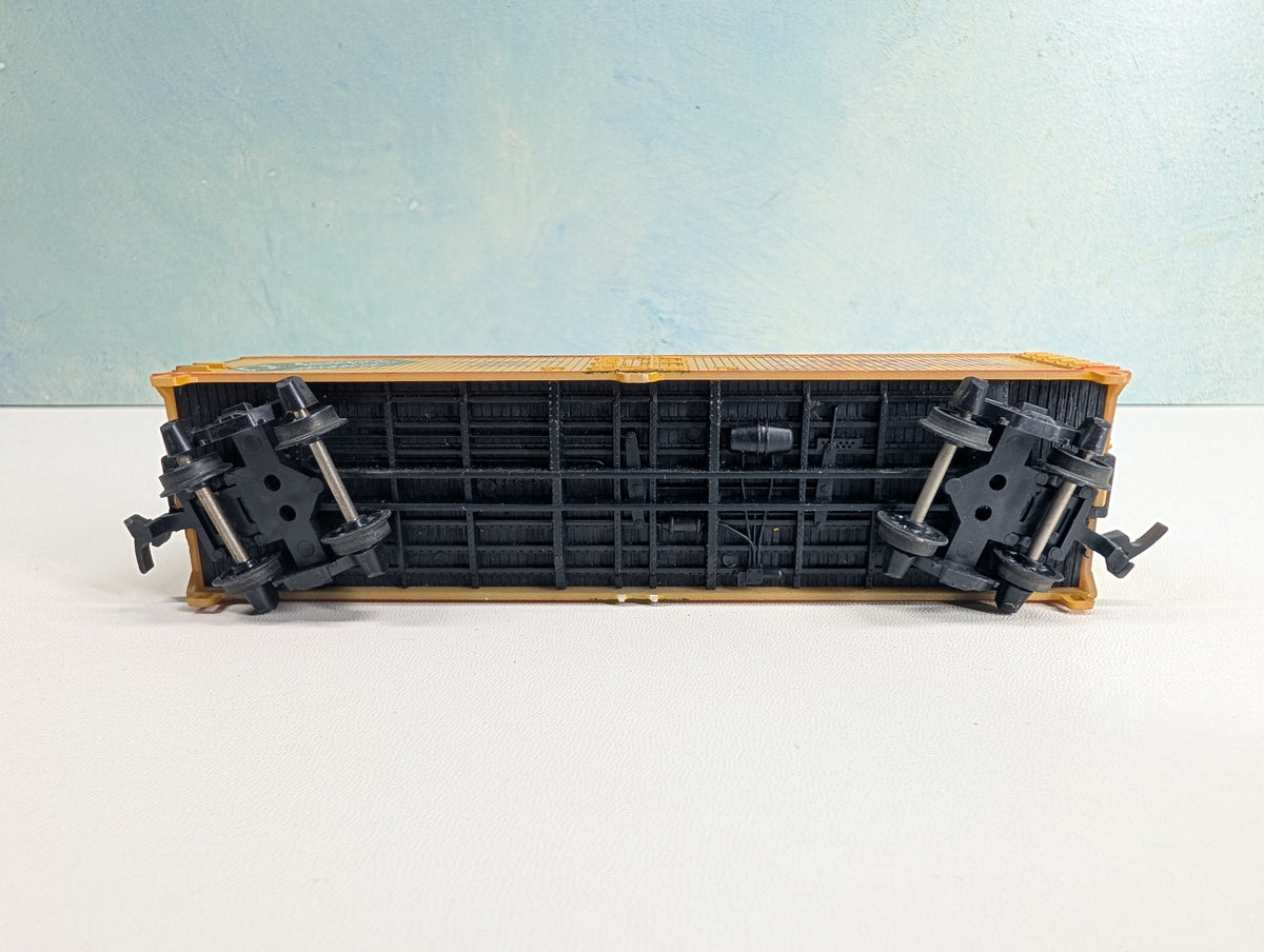 USED AHM HO Scale 40' Wooden Reefer Box Car Supreme Salad Wafers MBIX #3905