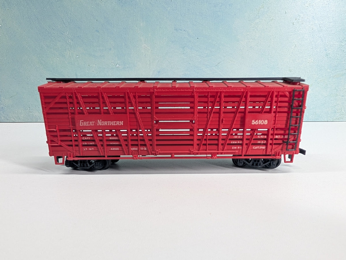 USED AHM HO Scale 40' Cattle Stock Car Great Northern #56108