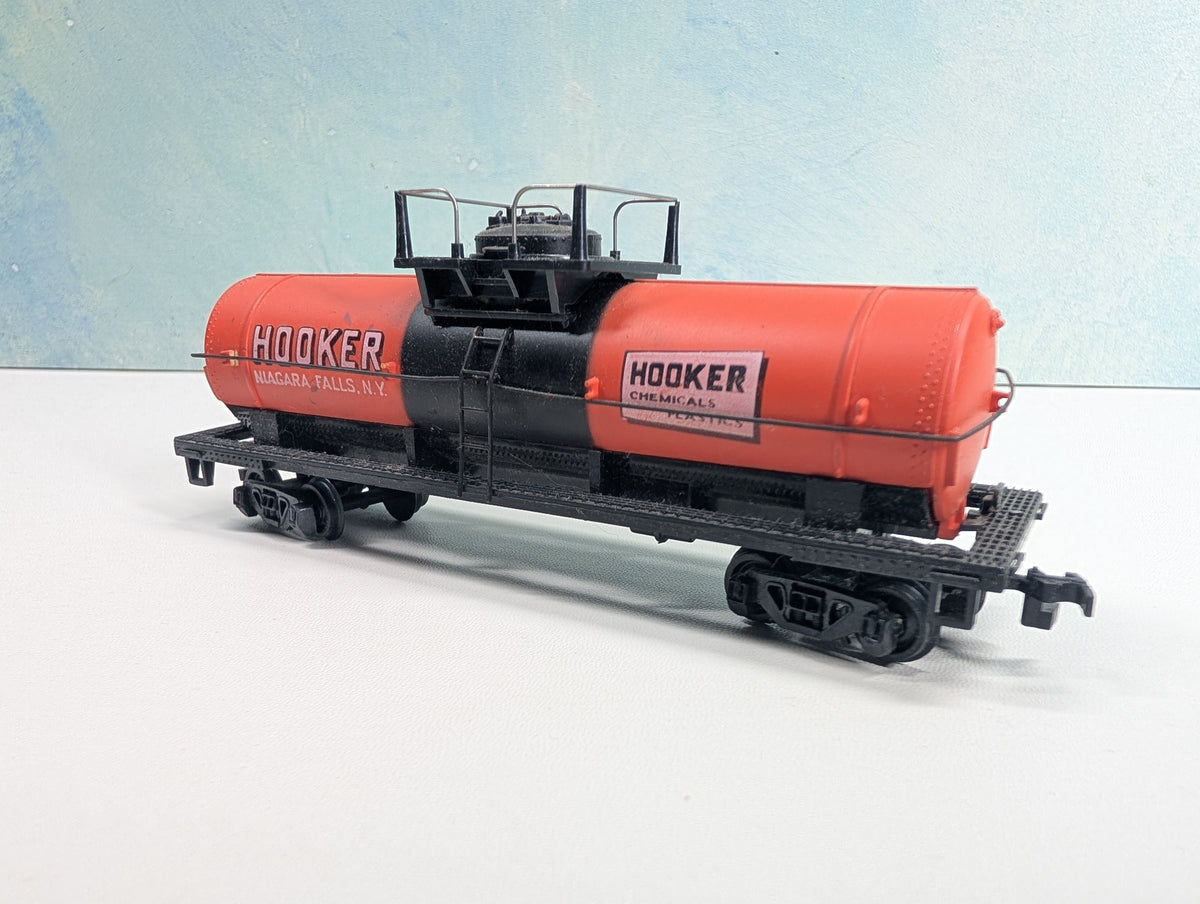 USED Bachmann HO Scale Single Dome Chemical Tank Car Hooker