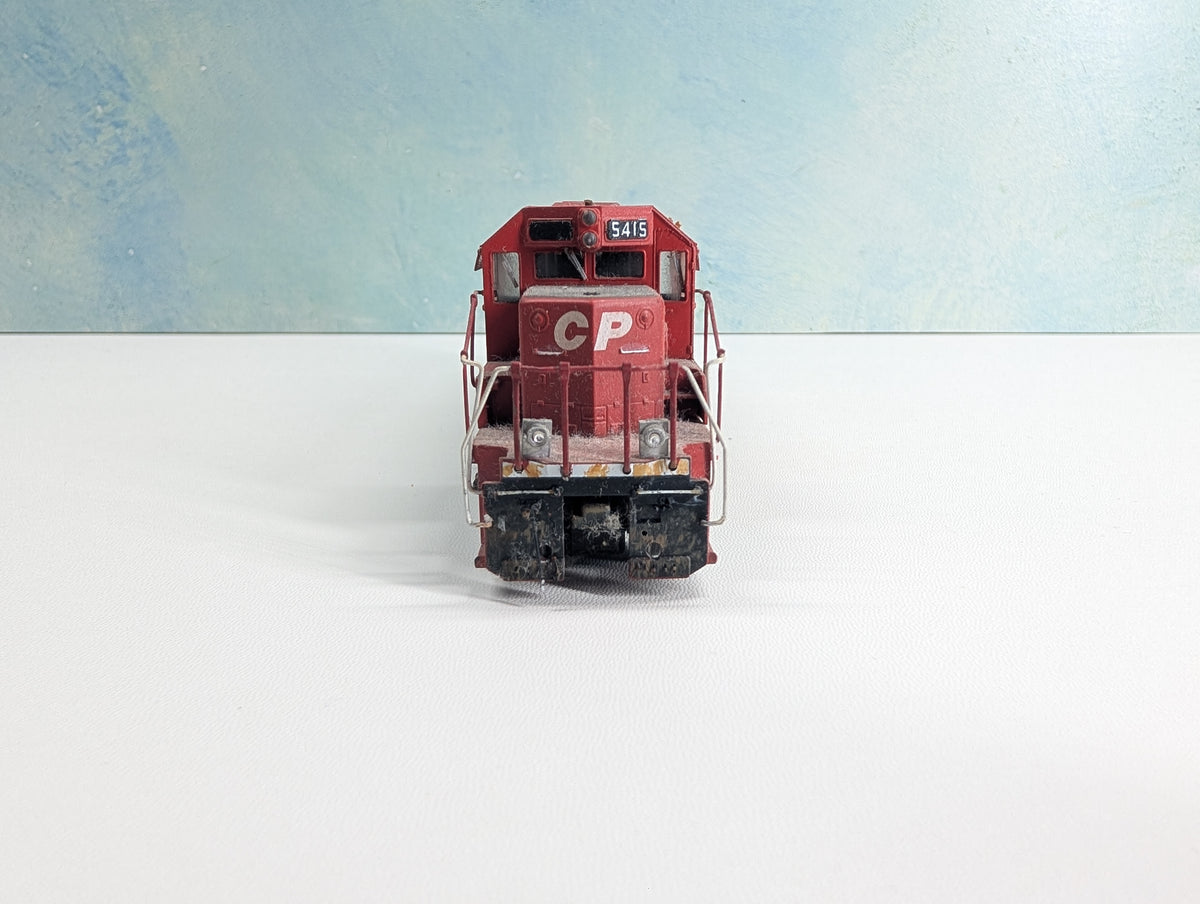 USED Athearn HO Scale SD40-2 Diesel Locomotive Canadian Pacific CP #5415 Weathered Ditch Lights - Tested! DC