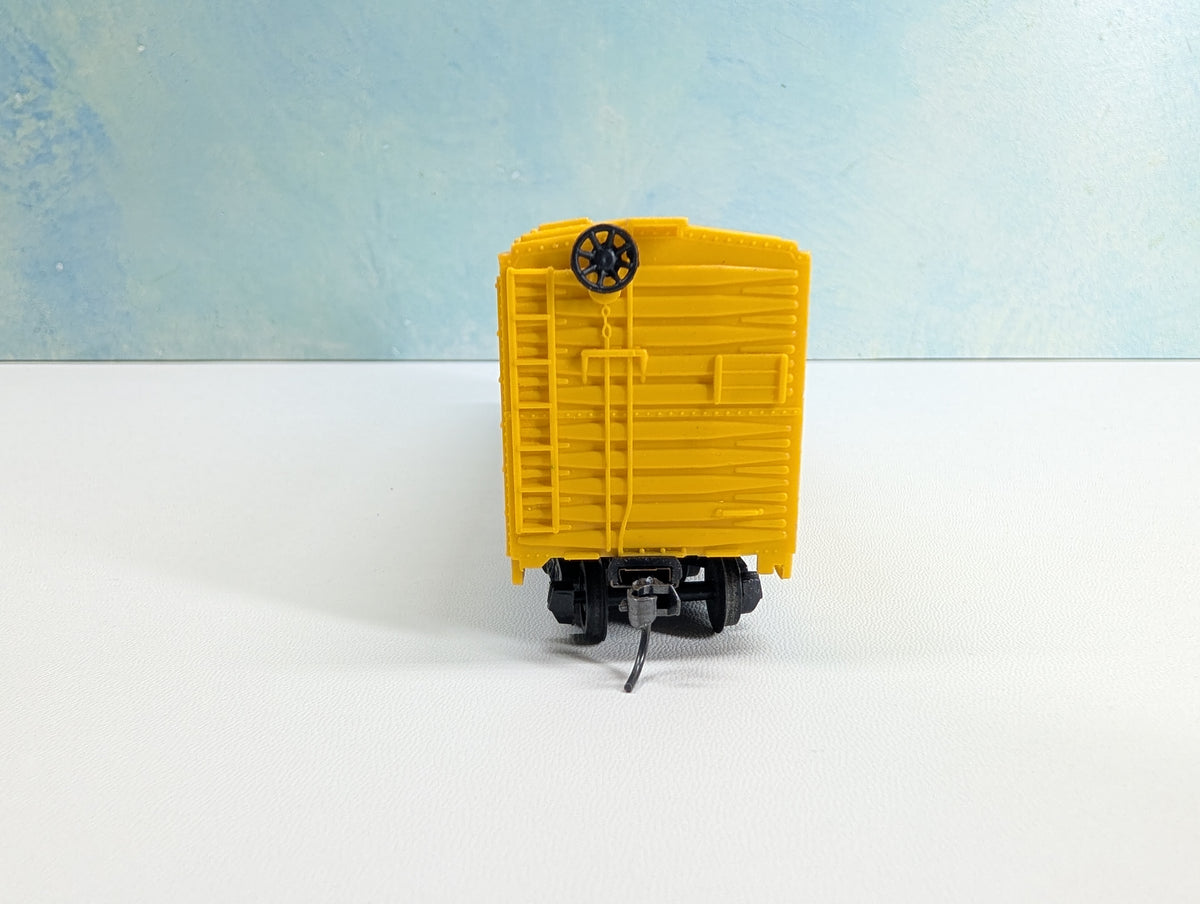 USED Bachmann HO Scale 50' Box Car Milwaukee Road MILW #56500