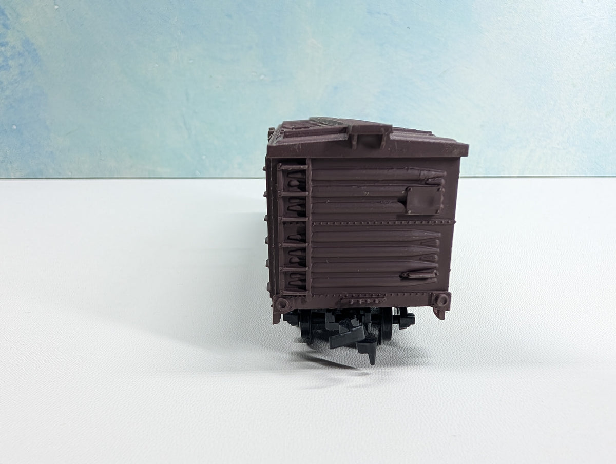 USED Life-Like HO Scale Cattle Stock Car New York Central NYC #27303