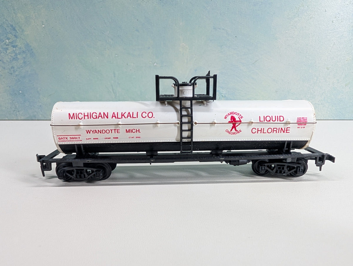 USED HO Scale Tank Car Michigan Allkali Co GATX #39617