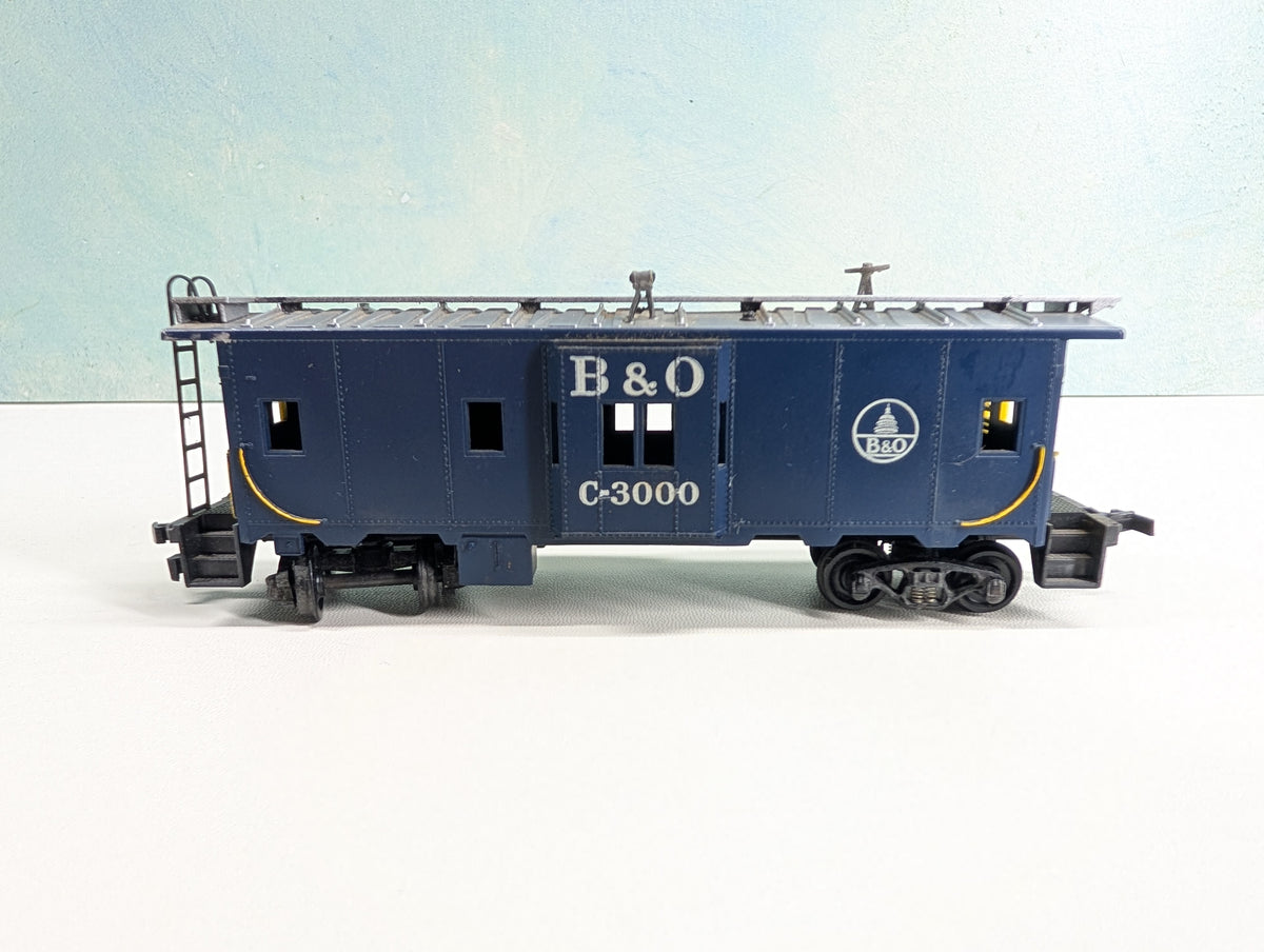 USED Athearn HO Scale Bay Window Caboose Baltimore and Ohio B&O #C-3000