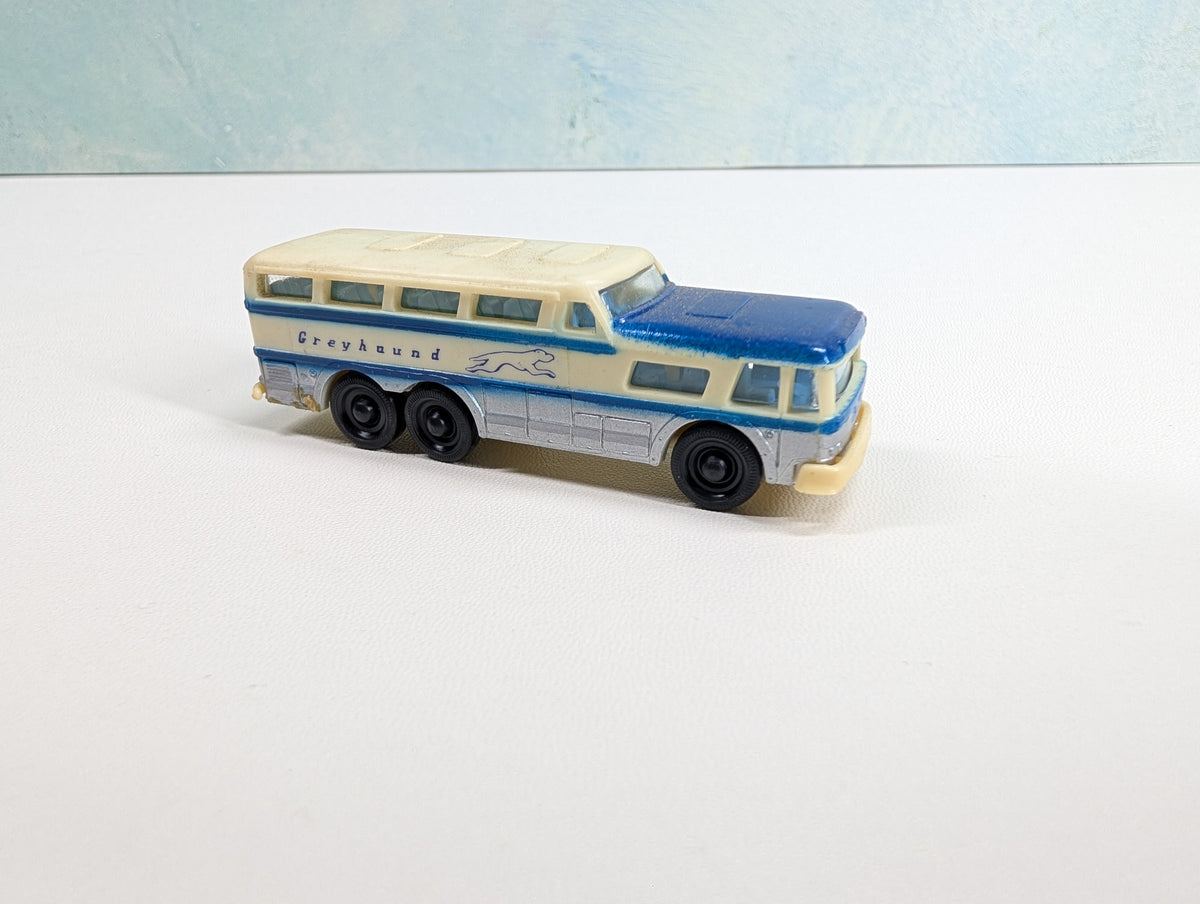 USED Bachmann 7019 HO Scale Greyhound Bus Truck from Set #2