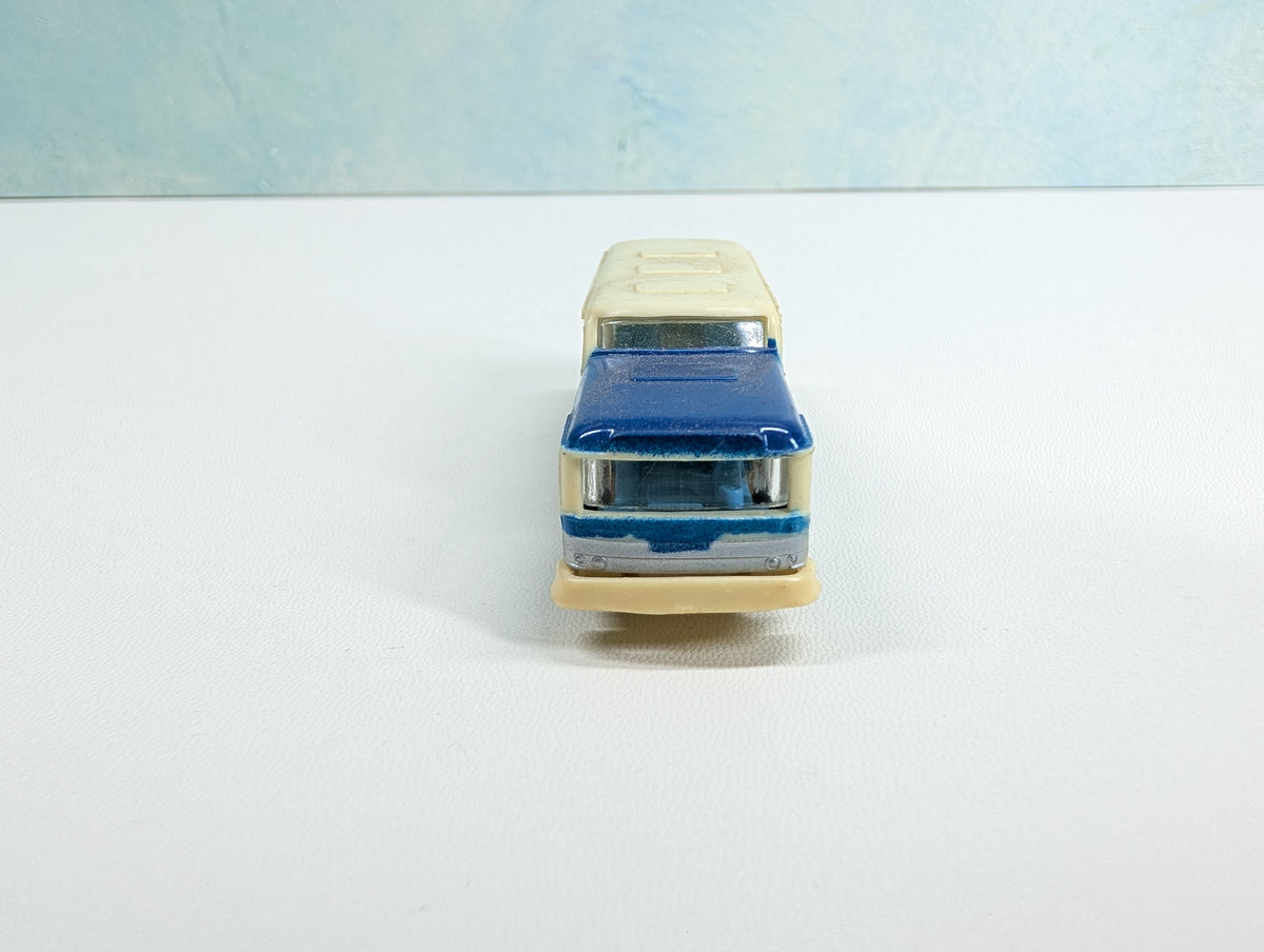 USED Bachmann 7019 HO Scale Greyhound Bus Truck from Set #2