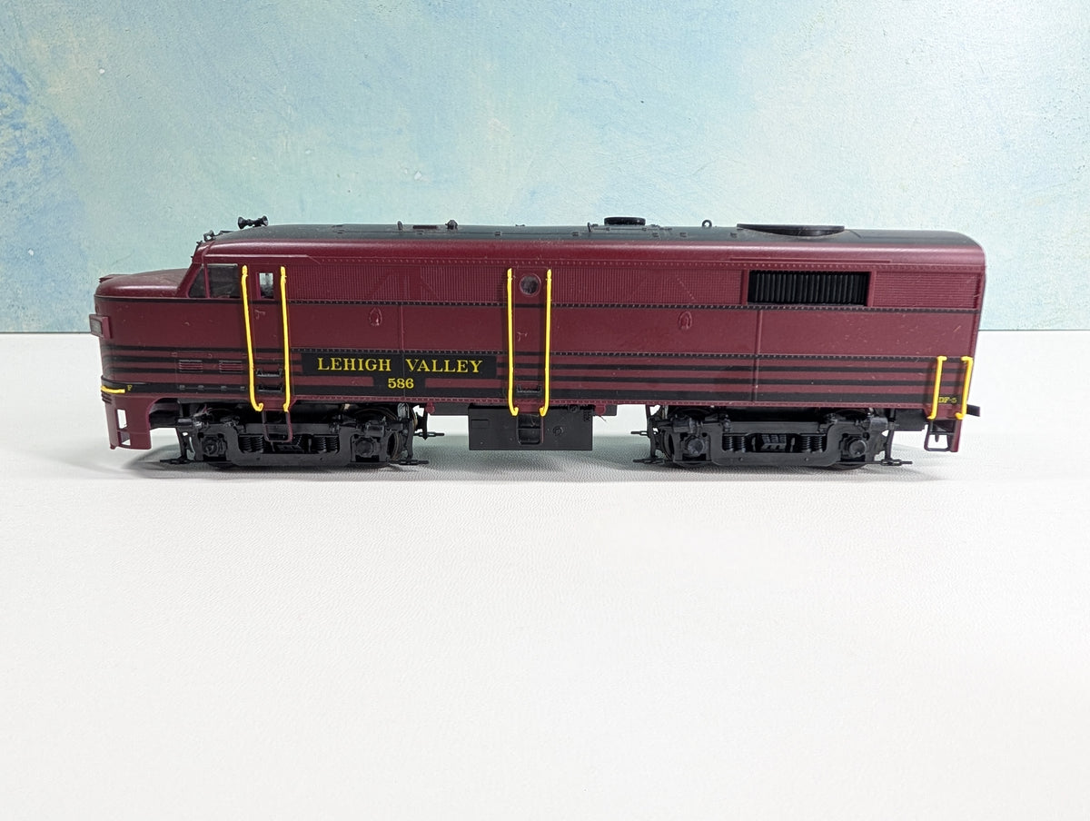 USED Life-Like HO Scale Proto 2000 FA-2 Diesel Locomotive Lehigh Valley #586 Runs Great DC