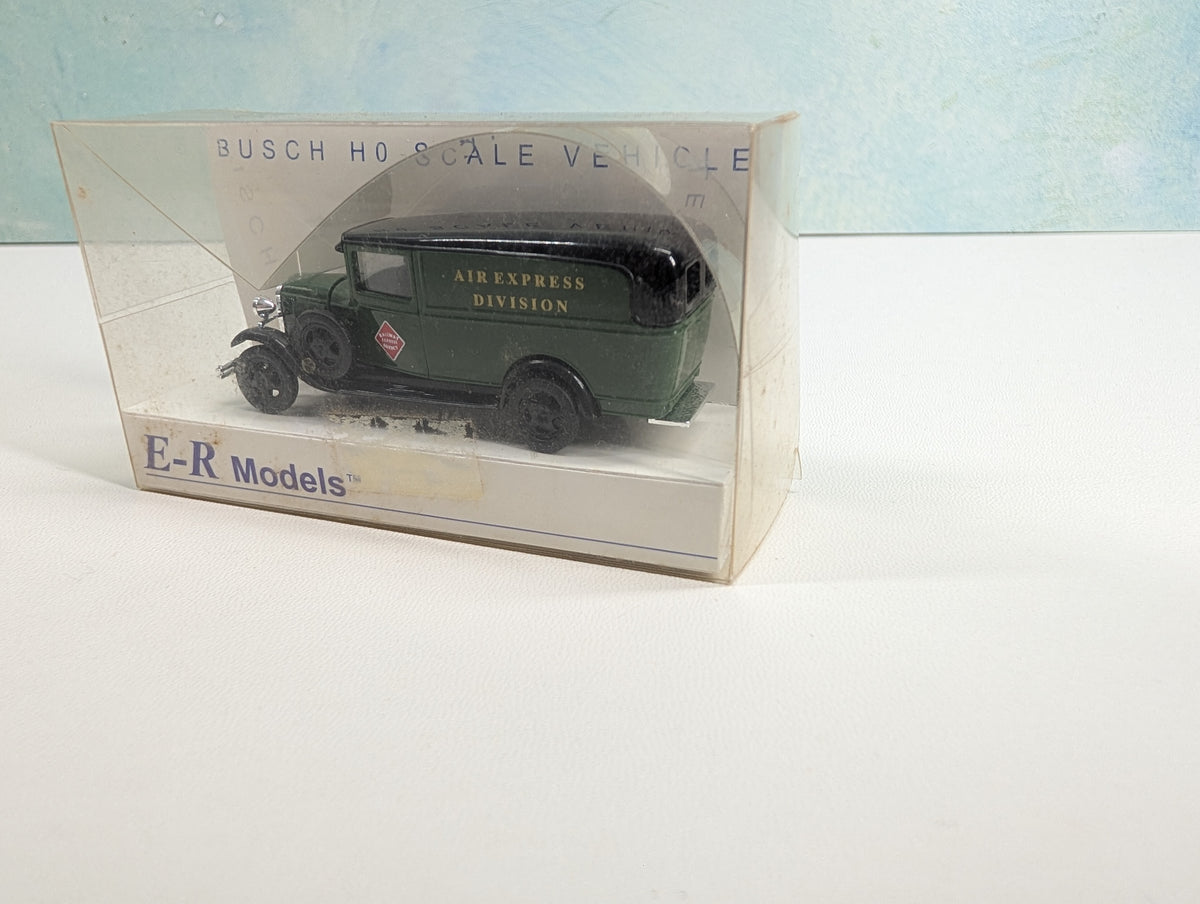 USED E-R Models #040-92001 HO Scale REA Air Express Division Ford AA, Exclusive Series