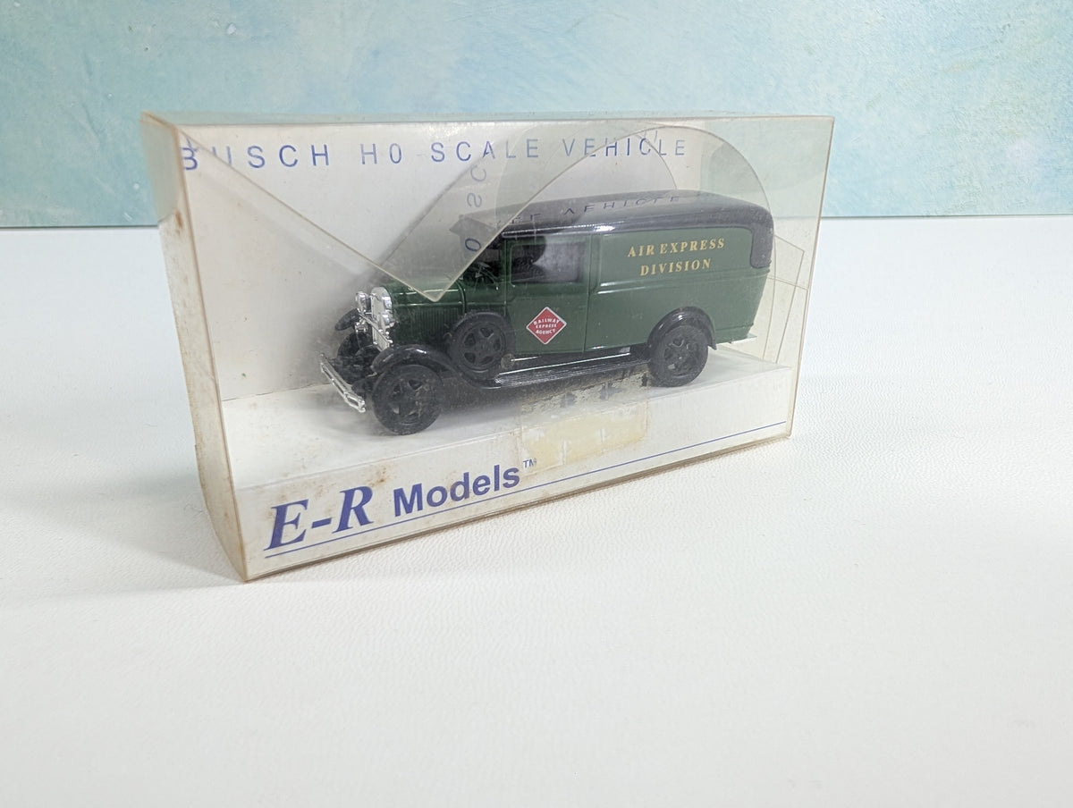 USED E-R Models #040-92001 HO Scale REA Air Express Division Ford AA, Exclusive Series