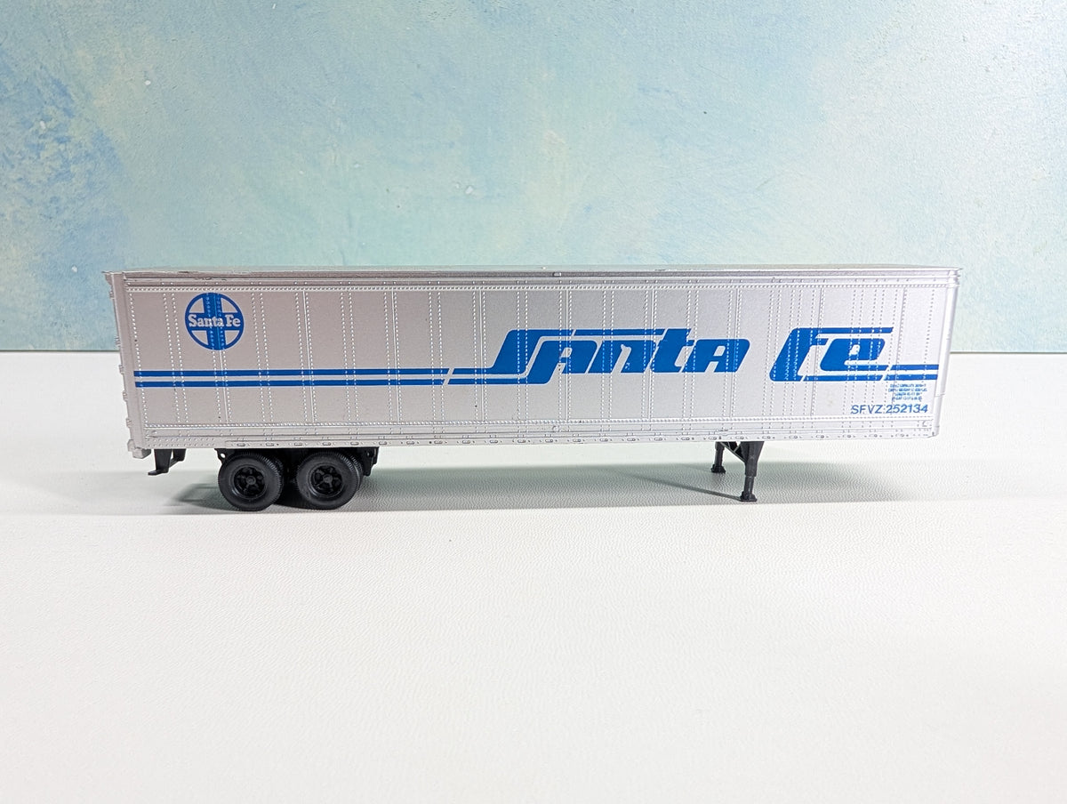 USED HO Scale 45' Trailer Santa Fe SFVZ #252134