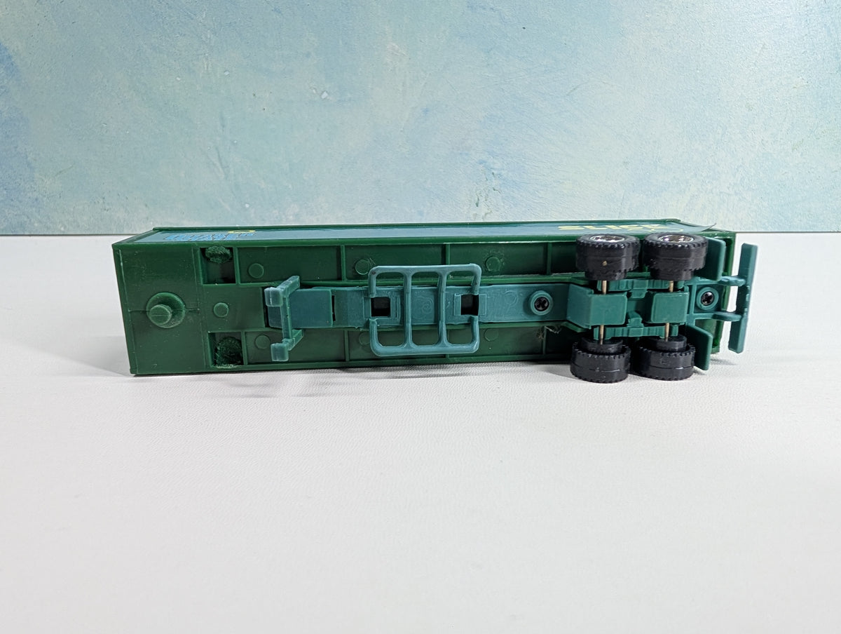 USED HO Scale Quaker State 40' Trailer Slick 50