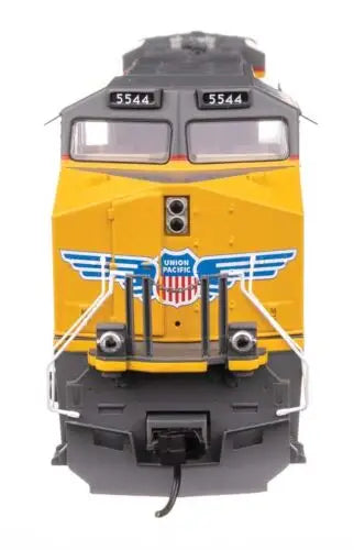 Walthers Mainline 910-20233 HO Scale GE ES44AC Evolution Series GEVO Diesel Locomotive Union Pacific #5544 ESU DCC