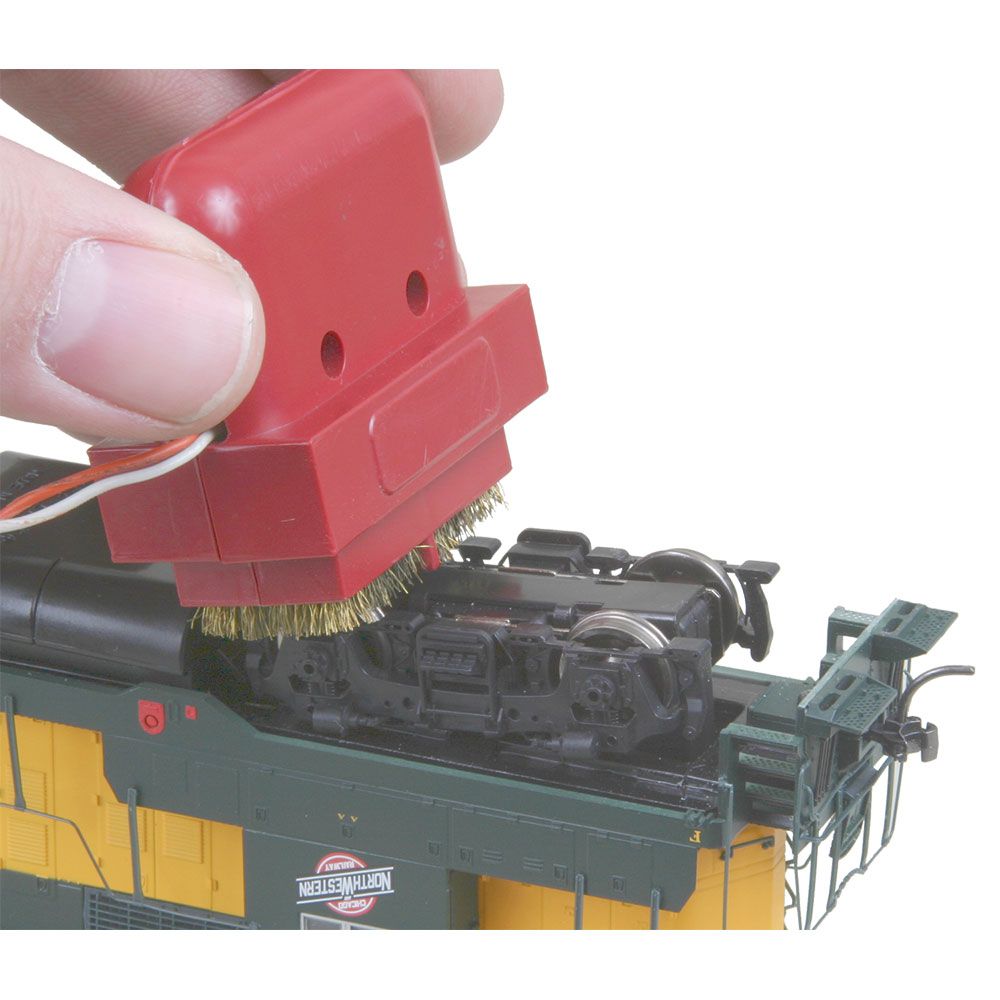 Kadee #236 Multi Scale, Speedi Loco Driver Cleaner - HOn3 to O Scale - DC & DCC