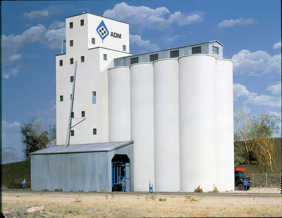 Walthers Cornerstone 933-3022 HO Scale Concrete Grain Elevator KIT