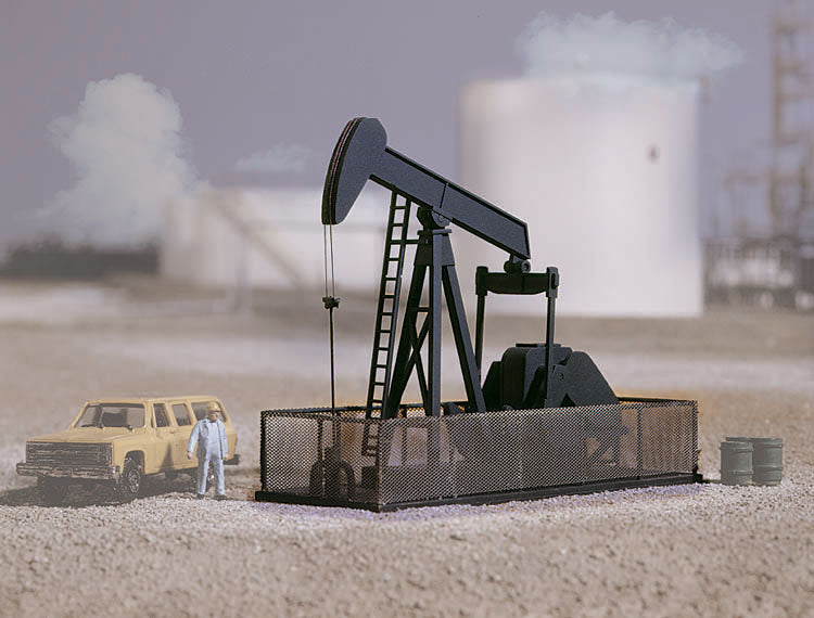 Walthers Cornerstone 933-3170 HO Scale Walking Beam-Horse Head Oil Pump KIT