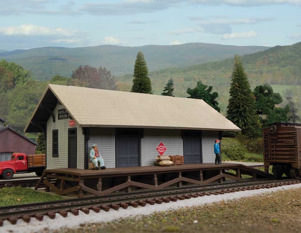 Walthers Cornerstone 933-3895 N Scale Golden Valley Freight House KIT