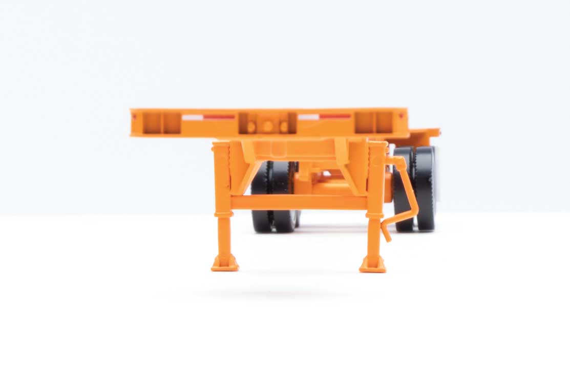 Walthers SceneMaster 949-4502 HO Scale 20' Container Chassis, Orange (2-Pack)