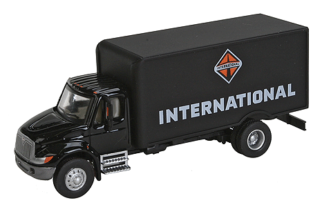 Walthers SceneMaster 949-11292 HO Scale International 4900 Single-Axle Box Van, Assembled
