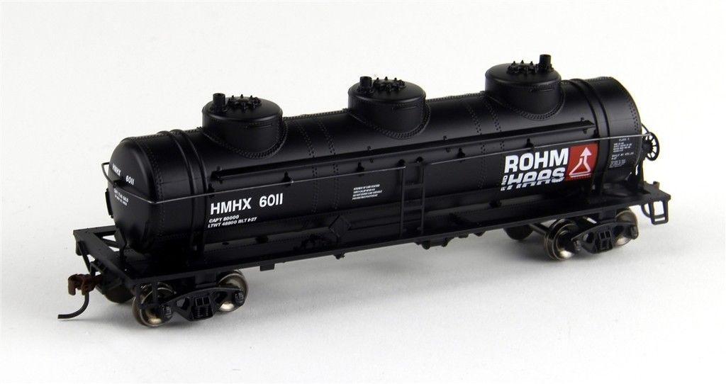 Athearn 74477 HO Scale Triple Dome Tank Car Rohm and Haas HMHX #6012