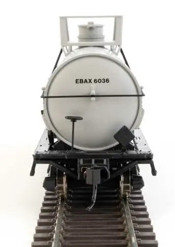 WalthersMainline 910-48009 HO Scale 36' Chemical Tankcar Ethyl Corporation EBAX #6036