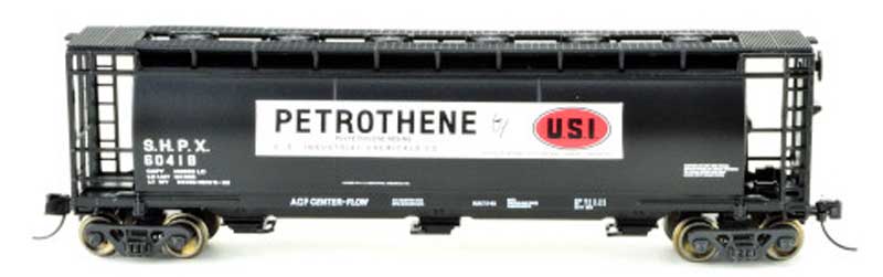 Bowser 38165 N Scale, Cylindrical Hopper, US Industrial Petrothene SHPX #60433