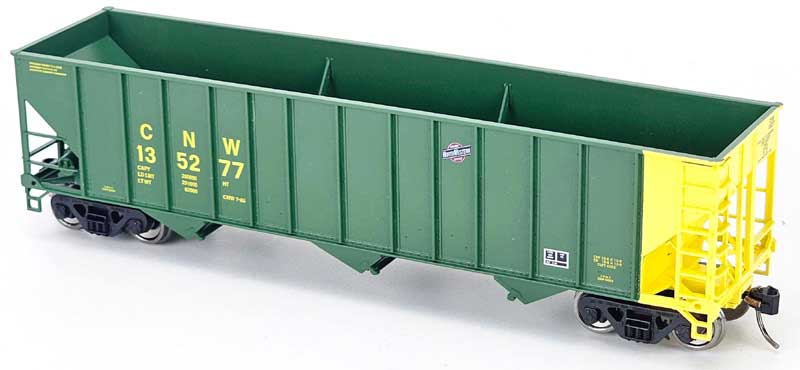 Bowser 43517 HO Scale 100 Ton Hopper Chicago & North Western CNW #135298 Green w/ Yellow End