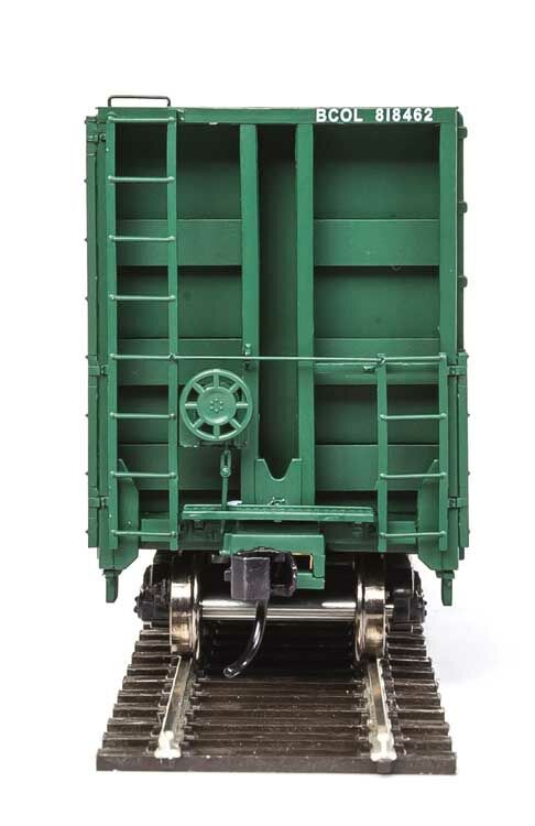 WalthersProto 920-104315 HO Scale, 50' CC&F Bulkhead Flatcar, British Columbia BCOL #818462