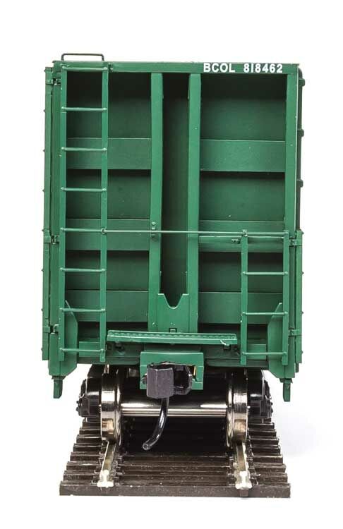 WalthersProto 920-104315 HO Scale, 50' CC&F Bulkhead Flatcar, British Columbia BCOL #818462