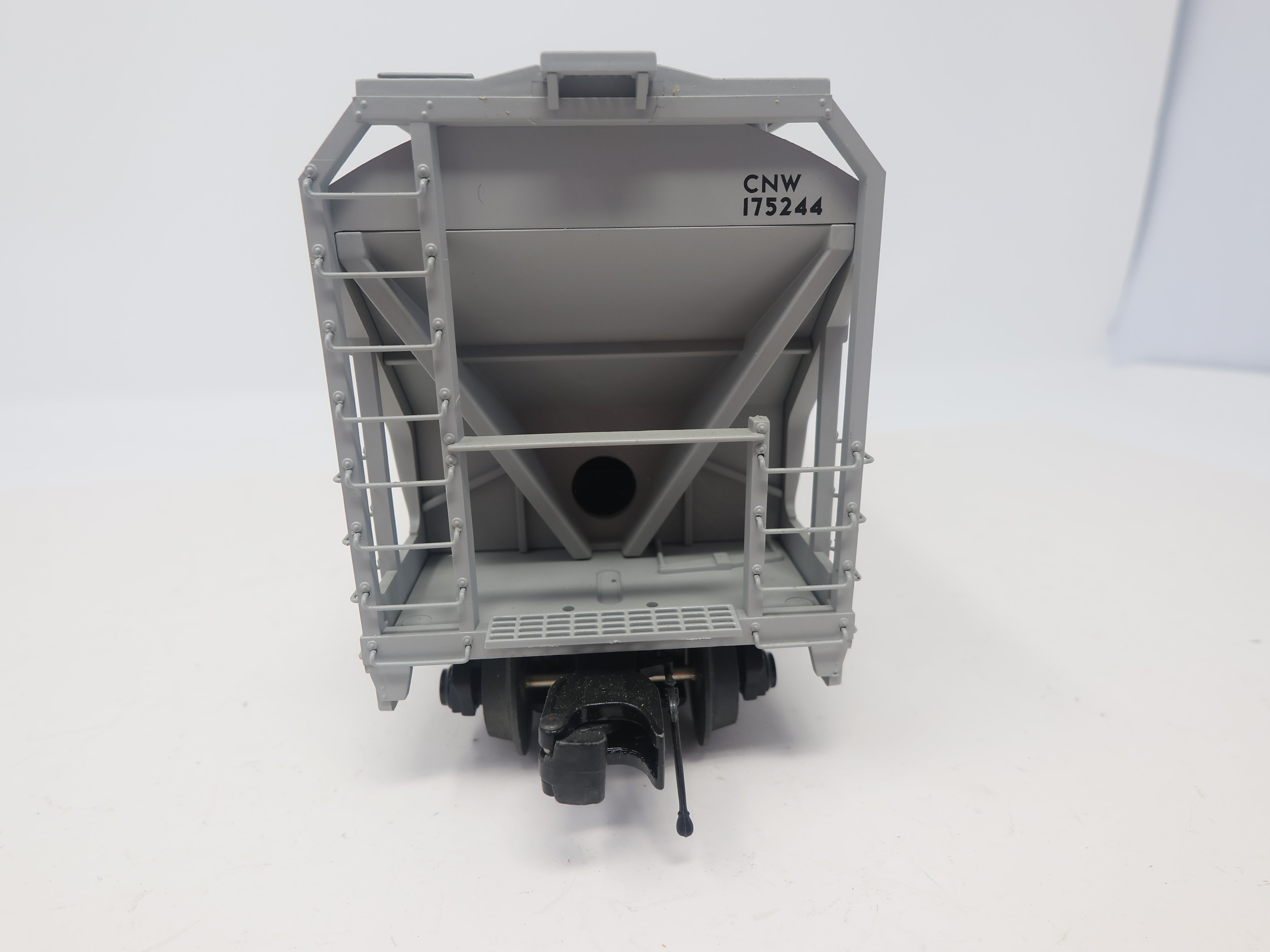 USED MTH Premier 20-97648 O, 2 Bay Centerflow Hopper Union Pacific Heritage Series, Chicago & North Western CNW #175244