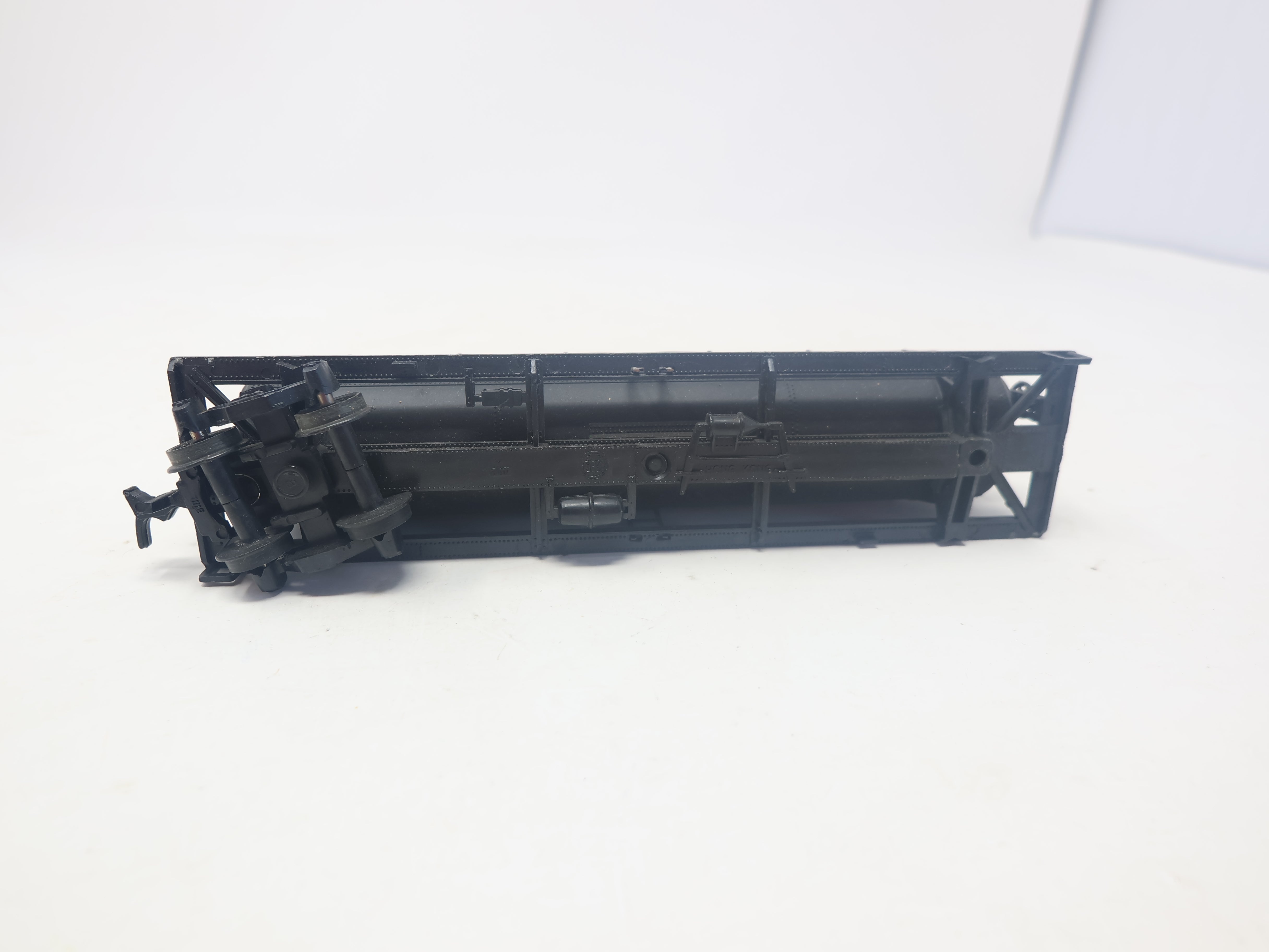 USED AHM HO Scale, Triple Dome Tank Car, General American GATX #35028, Missing Parts