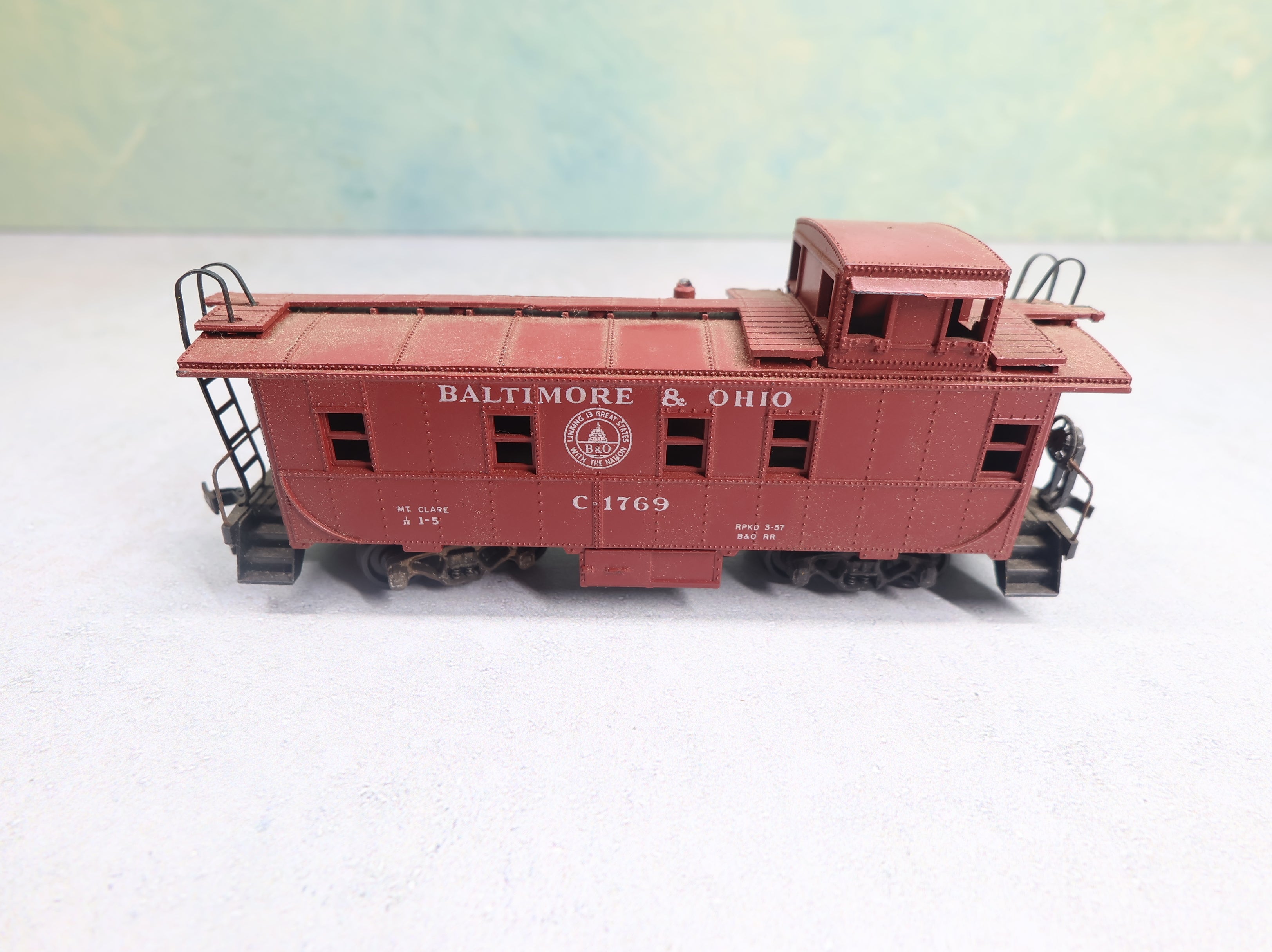USED Athearn HO Scale Caboose Baltimore and Ohio #C-1769