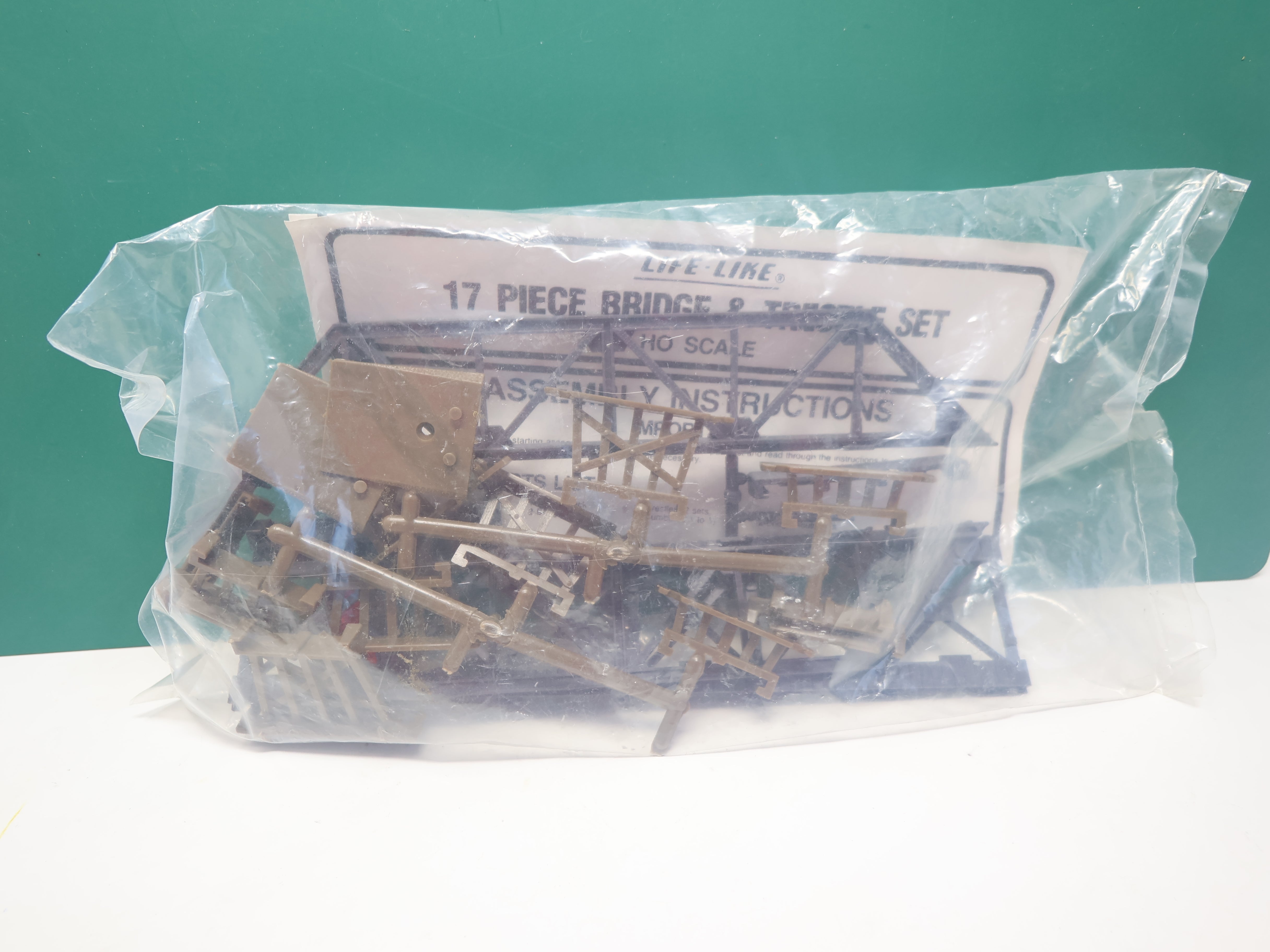 USED Life-Like HO Scale, 17 Piece Bridge & Trestle Set (sealed)