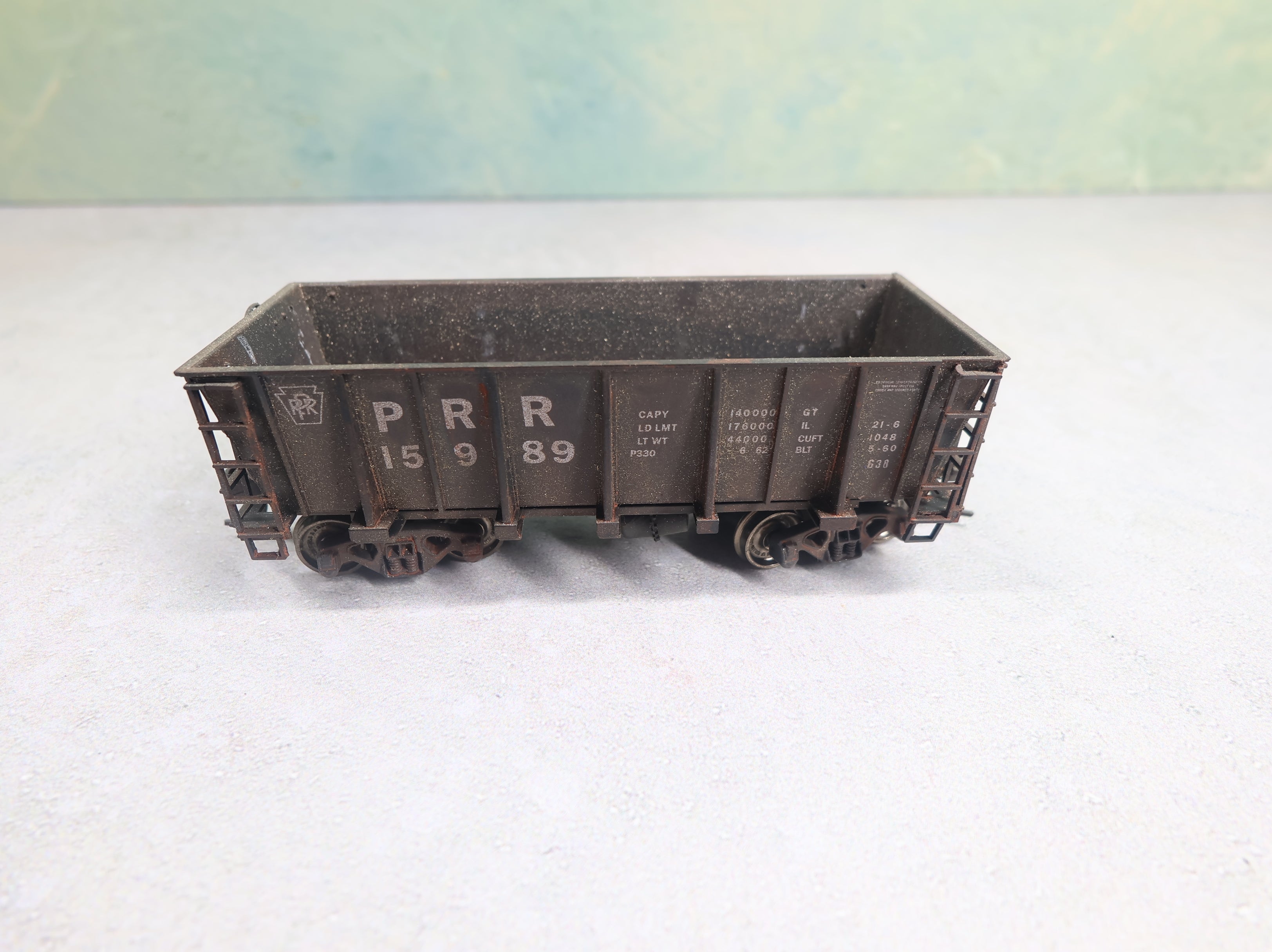 USED Roundhouse HO Scale Lo-Side Ore Car Pennsylvania PRR #15989 Weathered