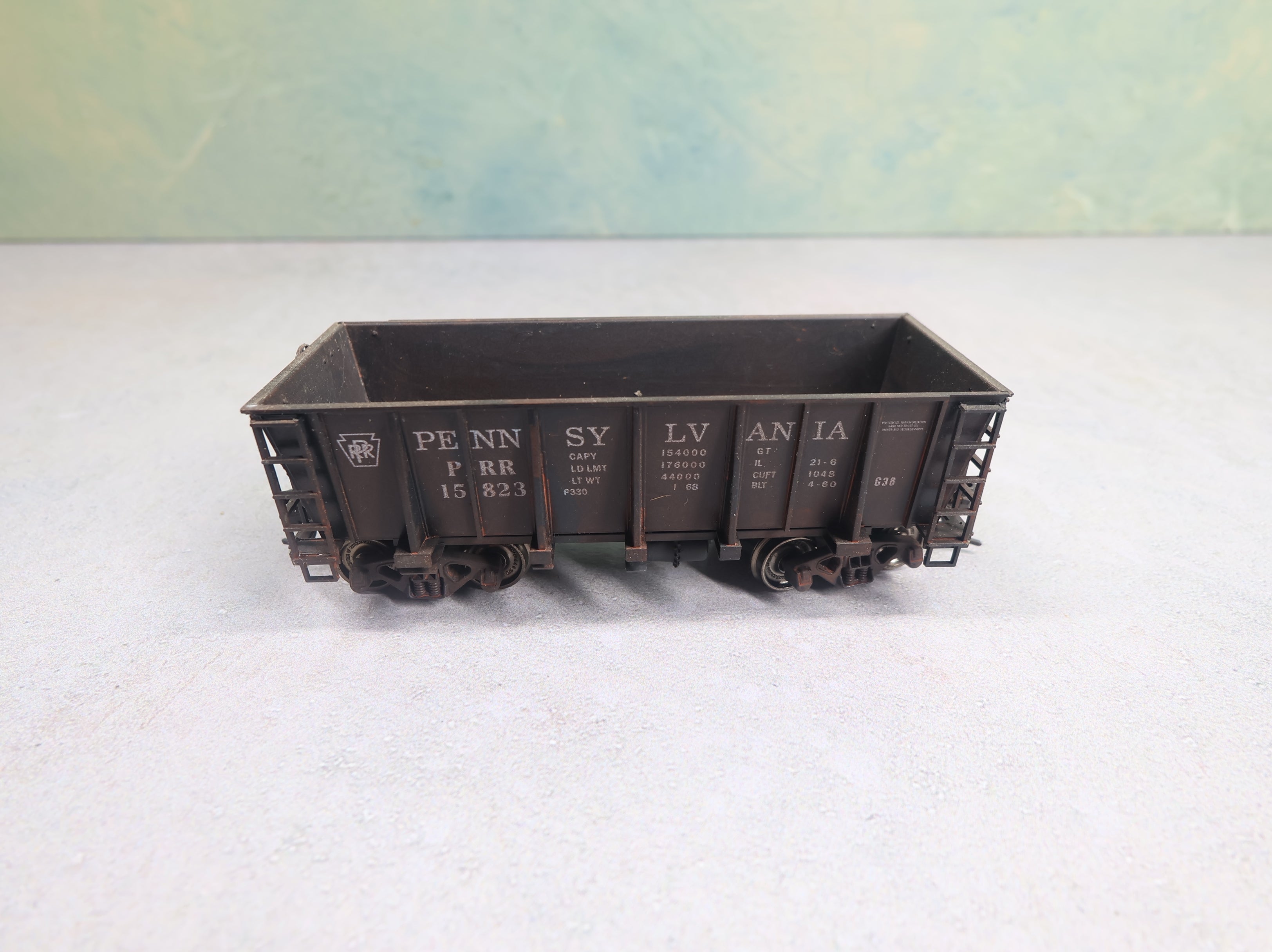 USED Roundhouse HO Scale Lo-Side Ore Car Pennsylvania PRR #15823 Weathered
