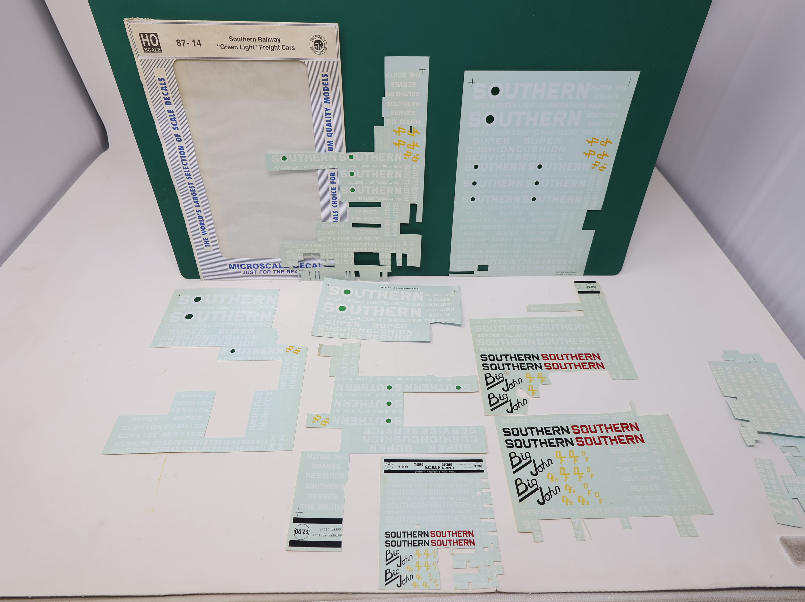 USED MICROSCALE 87-14 HO Scale Southern Railway - Green Light Freight Cars Decals