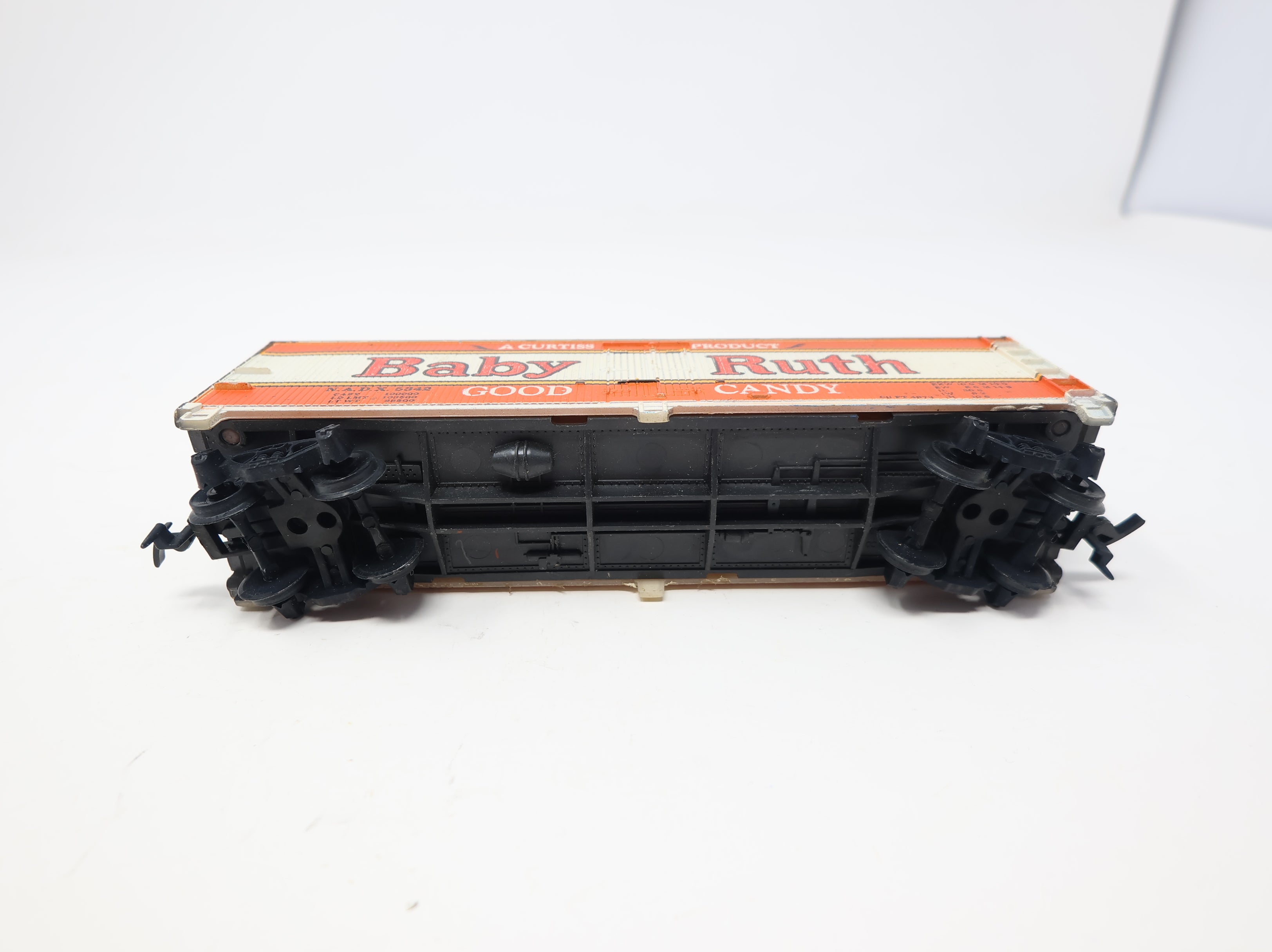 USED Tyco HO Scale 40' Wooden Reefer Box Car Baby Ruth NADX #5342