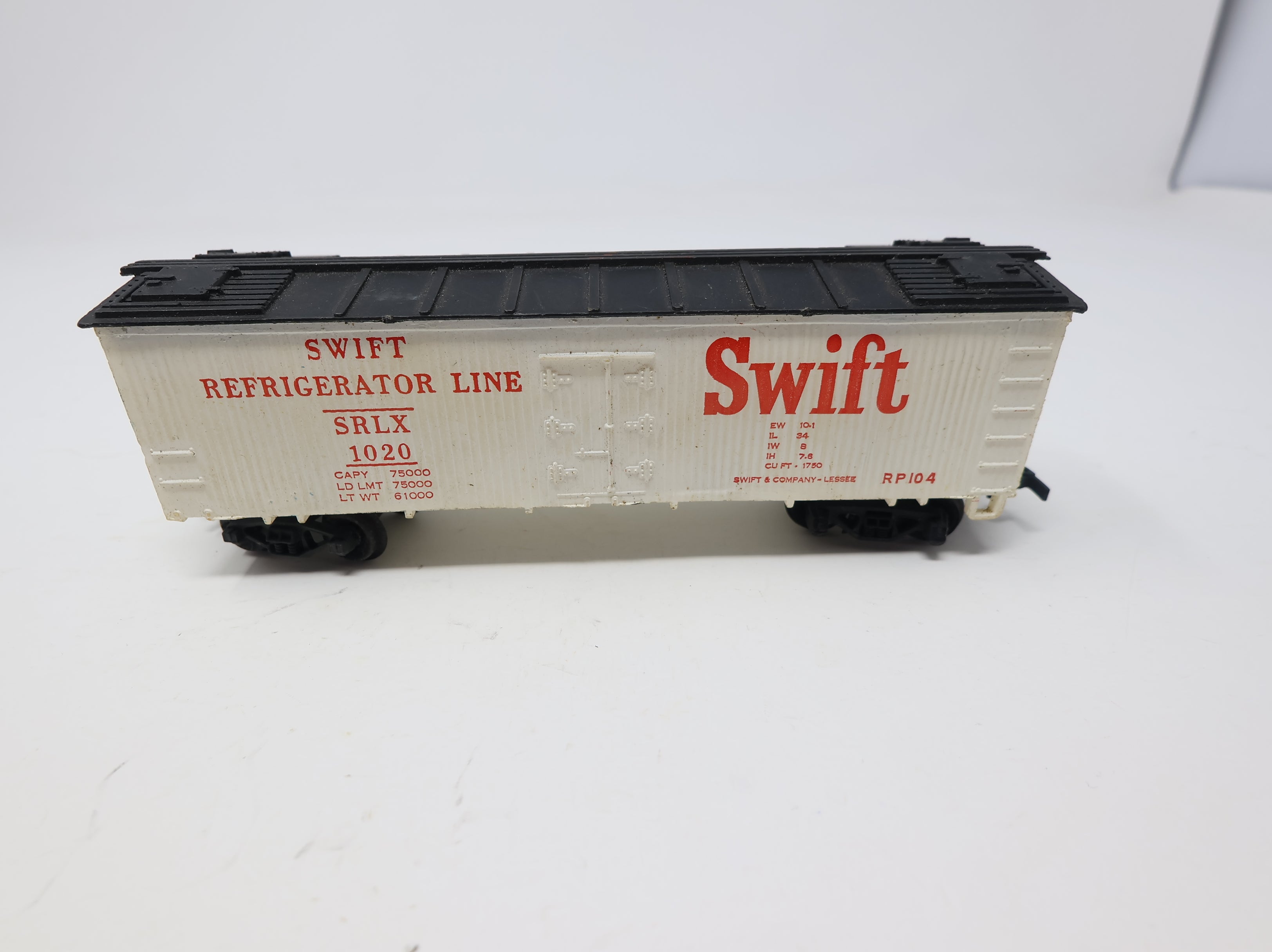 USED Life-Like HO Scale Wooden Reefer Box Car Swift Refrigerator Line SRLX #1020