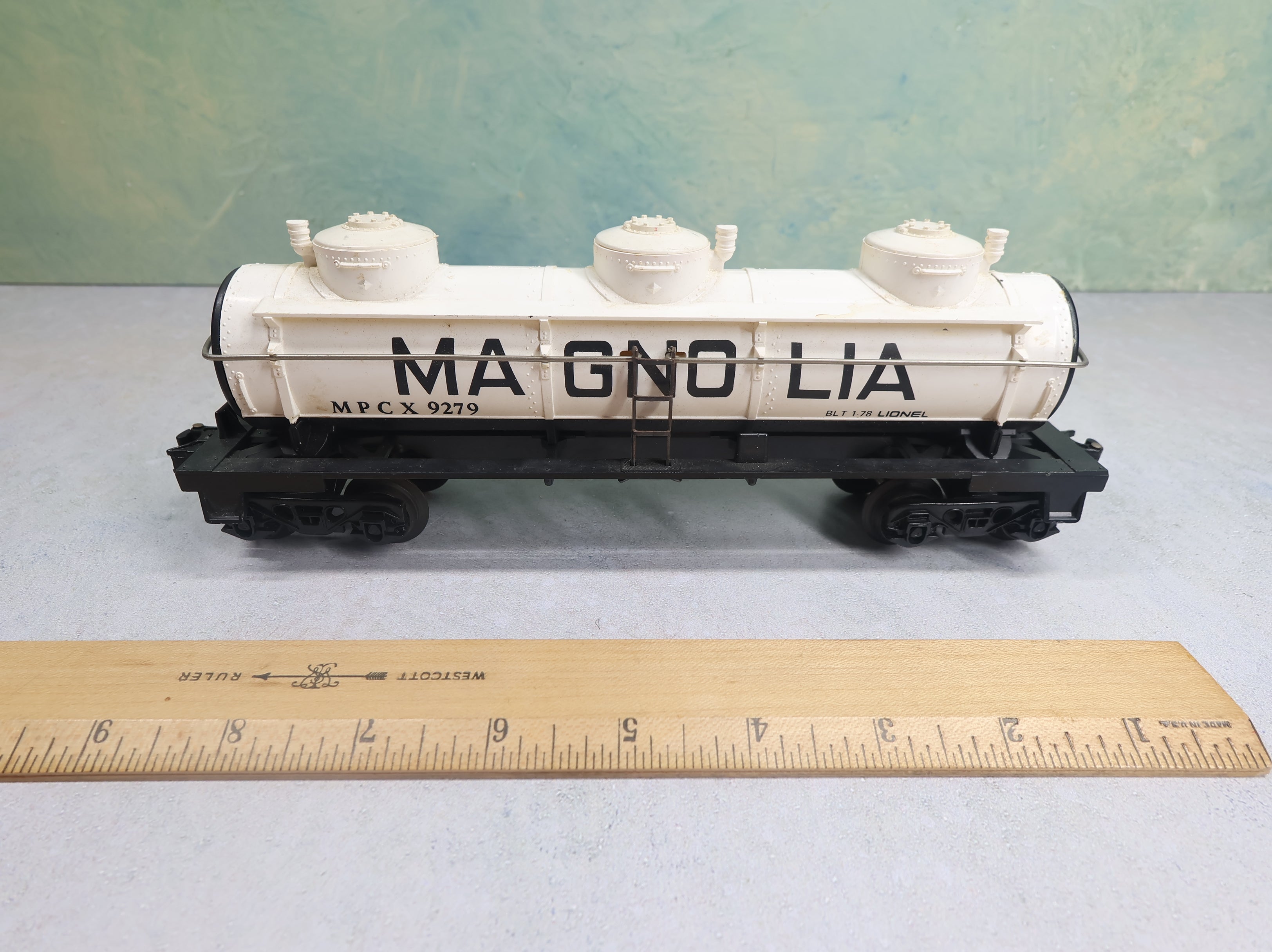USED Lionel O Triple Dome Tank Car Magnolia MPCX #9279