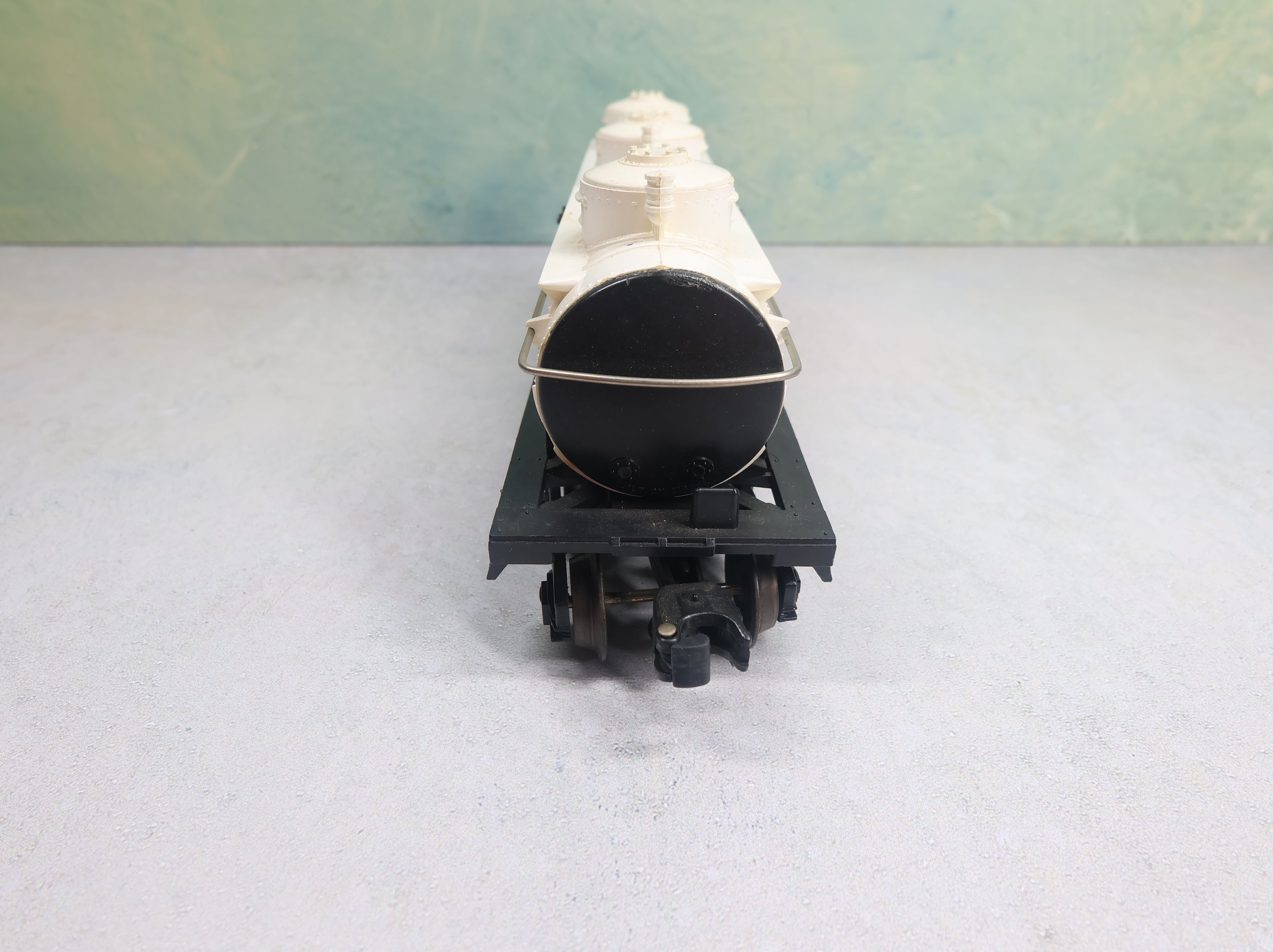 USED Lionel O Triple Dome Tank Car Magnolia MPCX #9279